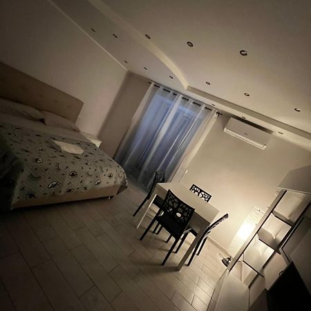 Smart'S House Deluxe Quartieri Spagnoli Neapel Exterior foto