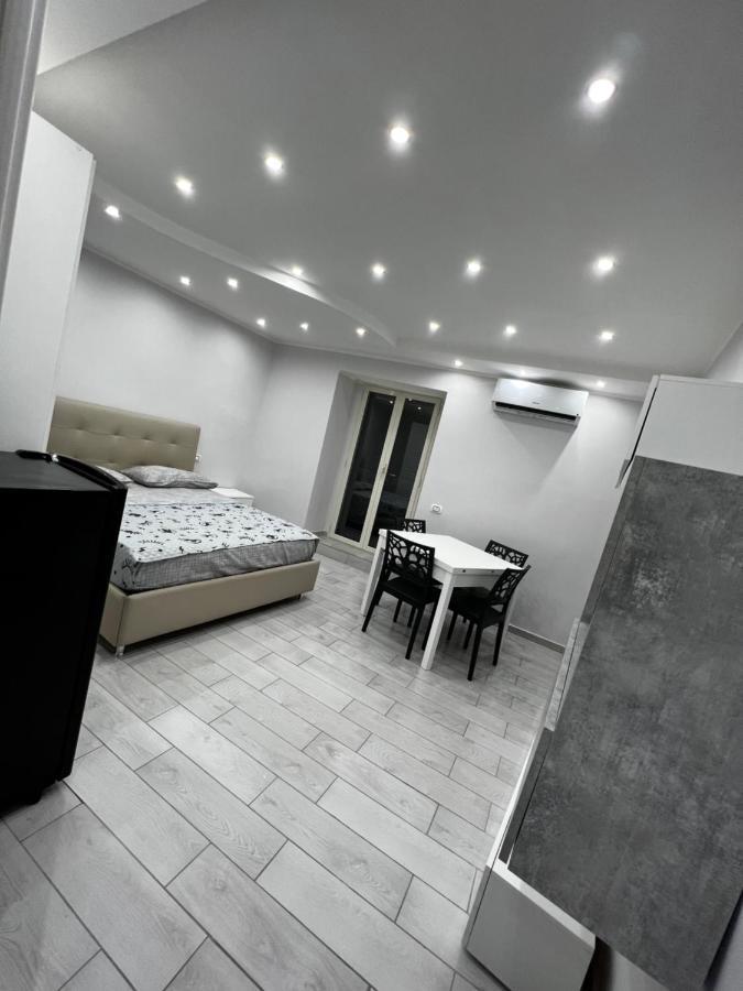 Smart'S House Deluxe Quartieri Spagnoli Neapel Exterior foto