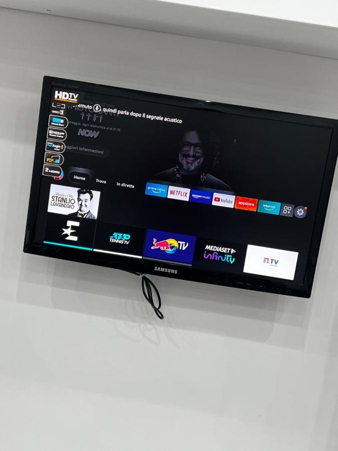 Smart'S House Deluxe Quartieri Spagnoli Neapel Exterior foto