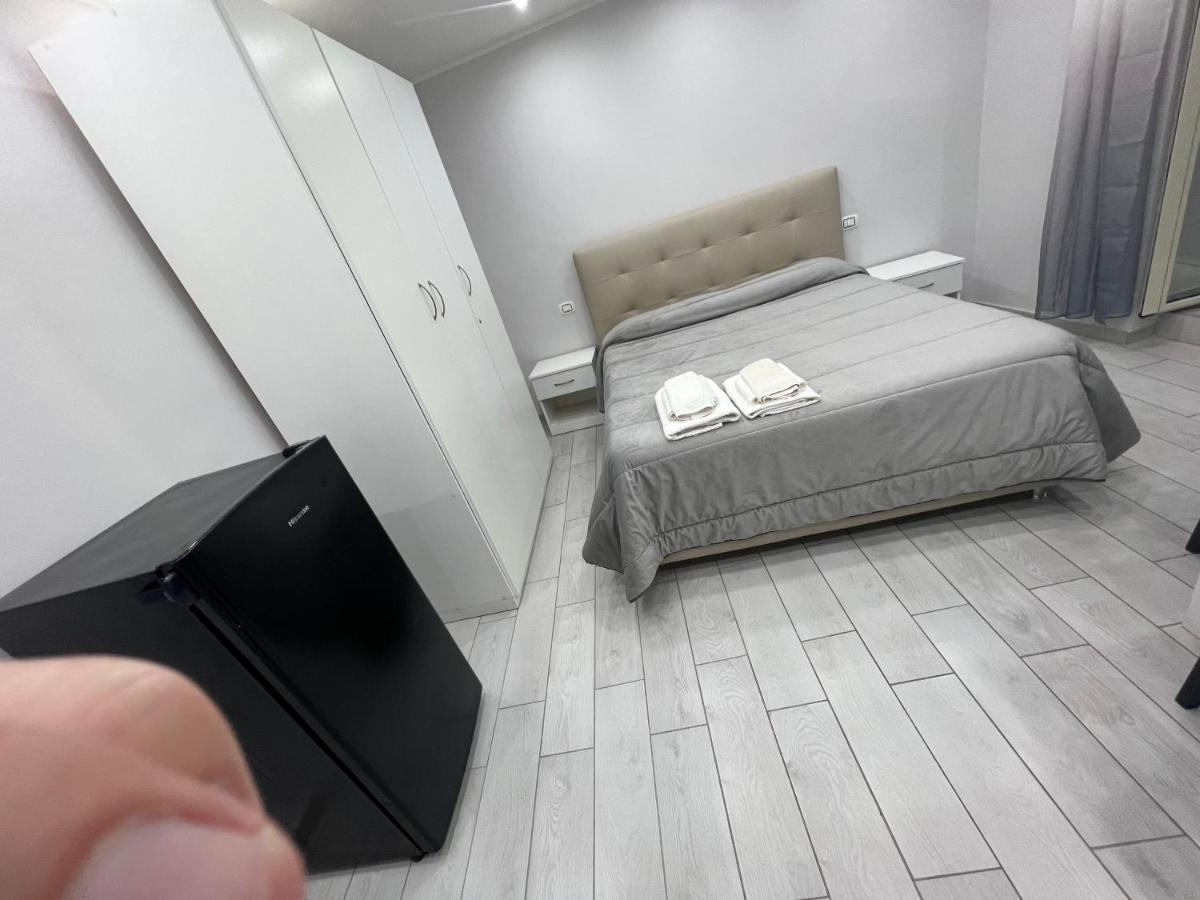 Smart'S House Deluxe Quartieri Spagnoli Neapel Exterior foto